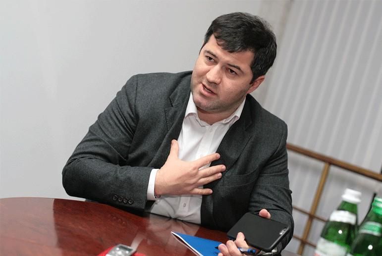 Насиров в дальнейшем будет носить электронный браслет и не будет покидать Киев, – решение суда