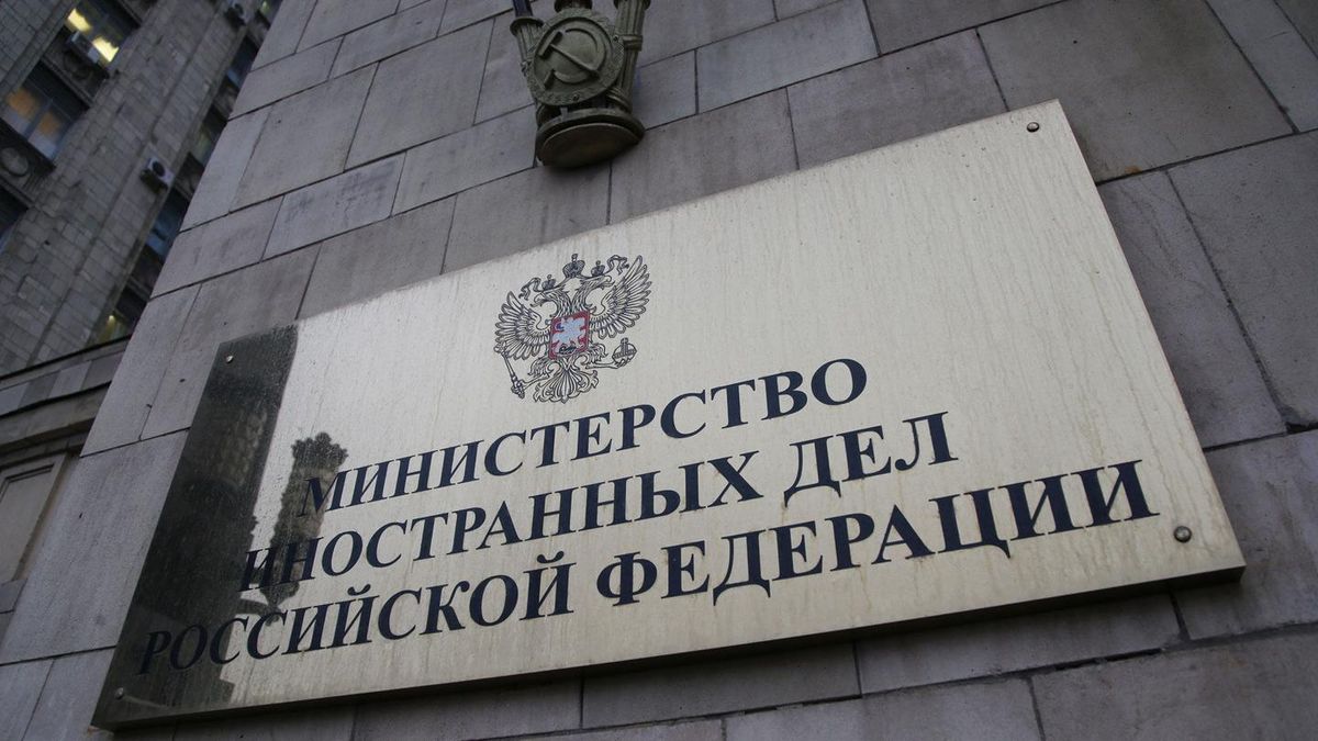 В МИД России заявляют, что избавились от химического оружия еще в прошлом году В МИД России заявляют, что избавились от химического оружия еще в прошлом году
