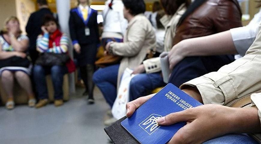 С конца марта из Украины выехали более 400 тысяч работников, – Ukrainianpeopleleaks