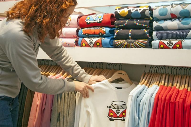 В Верховной Раде планируют снизить цены на брендовую одежду