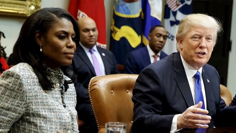 Трамп подал иск против экс-советницы Омаросы Трамп подал иск против экс-советницы Омаросы