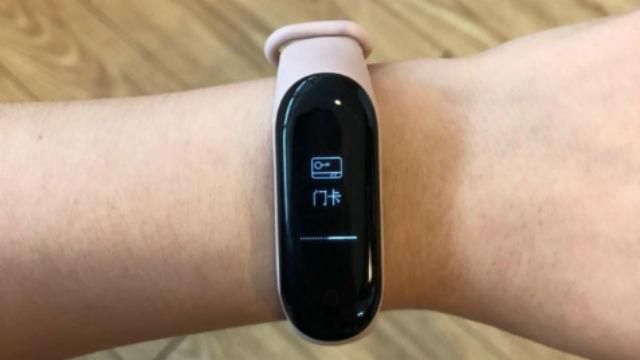 Xiaomi Mi Band 3 с NFC - фото, характеристики, функции