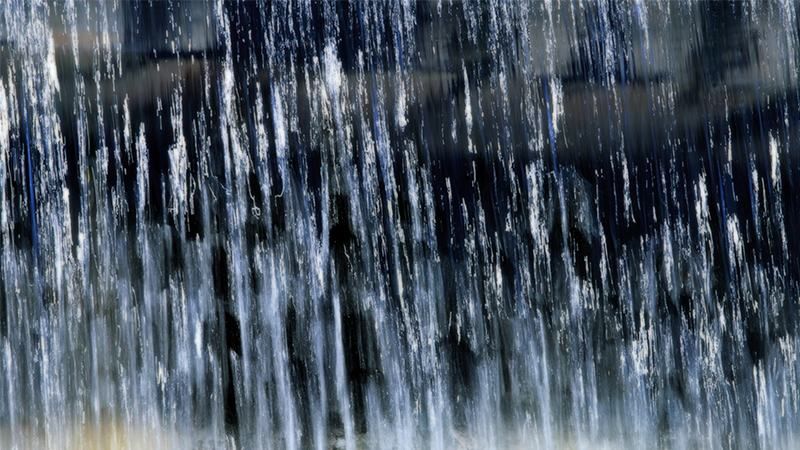 Сильный ночной ливень затопил улицы Киева Сильный ночной ливень затопил улицы Киева