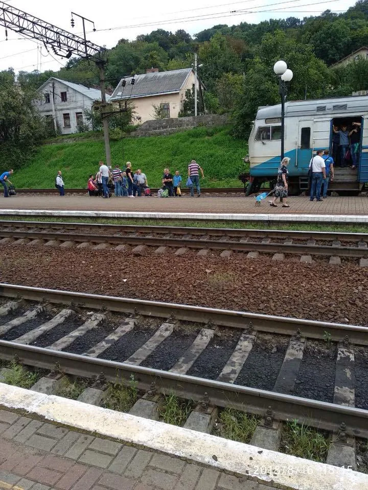 львів перекрили колію львів перекрили колію