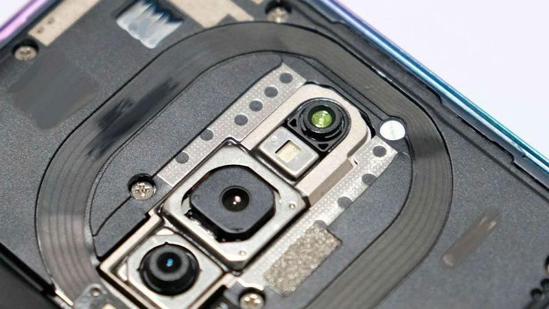 OPPO R17 Pro - дата выхода смартфона с тройной камерой