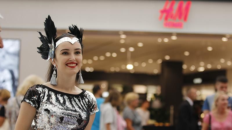 H&M в Києві: фото та відео з відкриття 18 серпня 2018 H&M в Києві: фото та відео з відкриття 18 серпня 2018