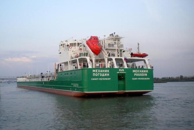 На сколько задержали российский танкер в Херсоне: официальная информация