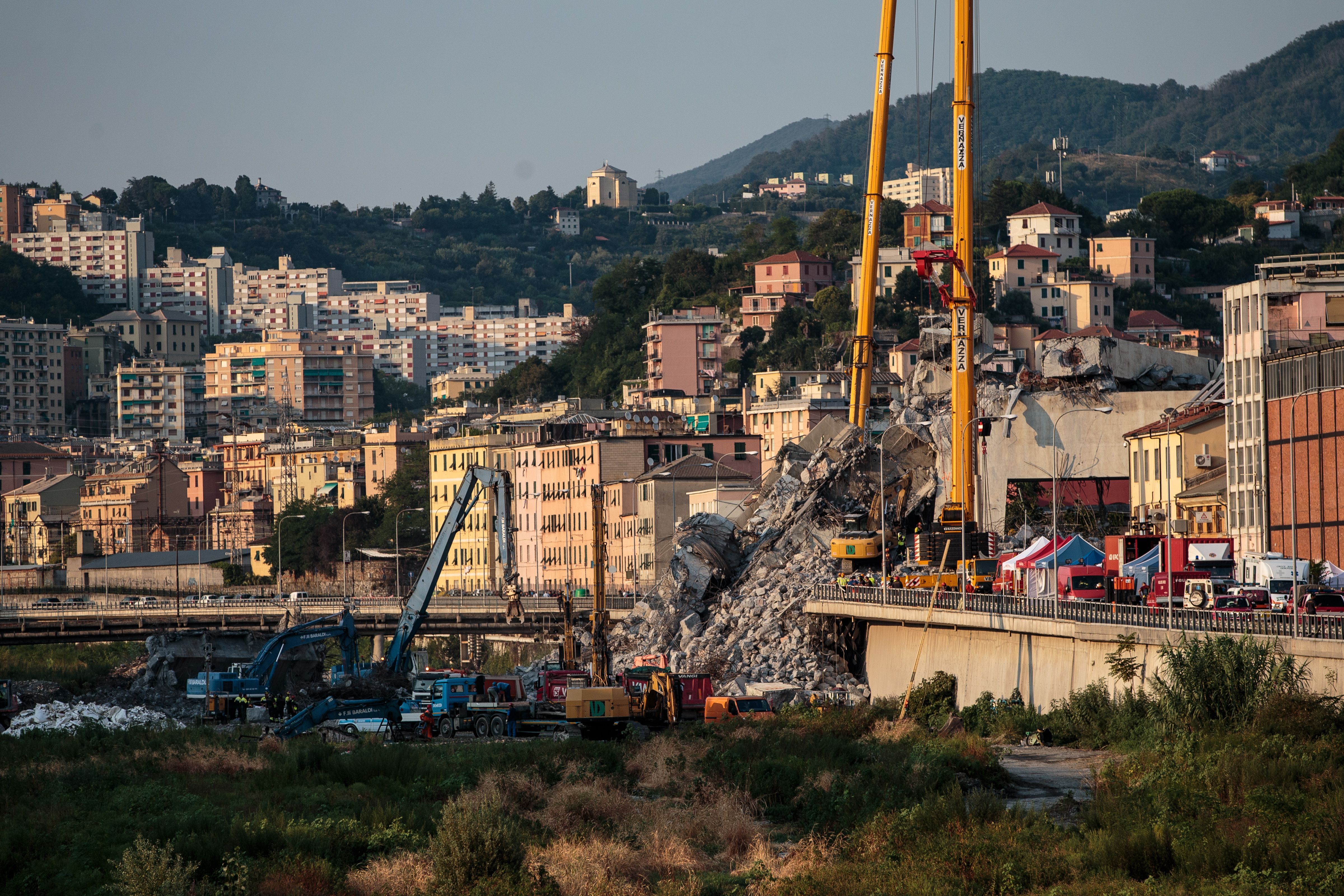 Обвал моста в Генуе: озвучили окончательное число погибших