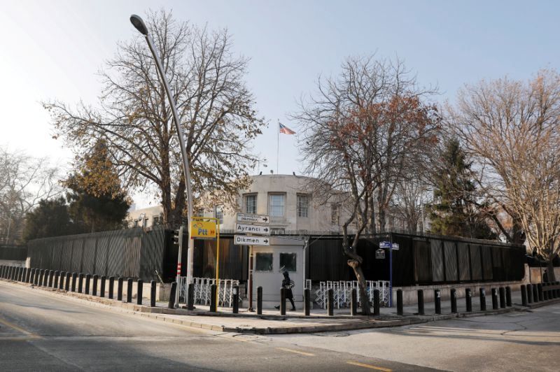 В Туреччині на посольство США скоїли напад  