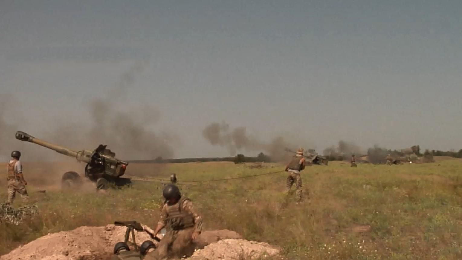 На Херсонщине продолжаются военные учения: зрелищное видео работы пушек На Херсонщине продолжаются военные учения: зрелищное видео работы пушек