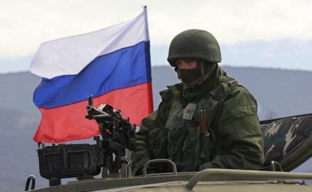 За наказом Путіна почали раптову перевірку боєготовності двох військових округів у Росії