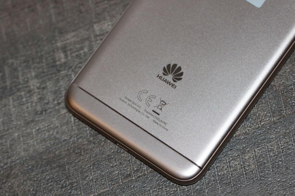 Huawei изменит дизайн смартфона P20 Pro Huawei изменит дизайн смартфона P20 Pro