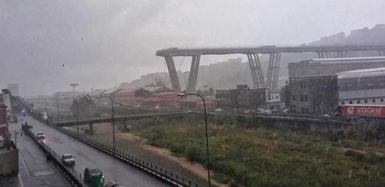 Обвал моста в Генуе: жители вышли на молчаливые протесты Обвал моста в Генуе: жители вышли на молчаливые протесты