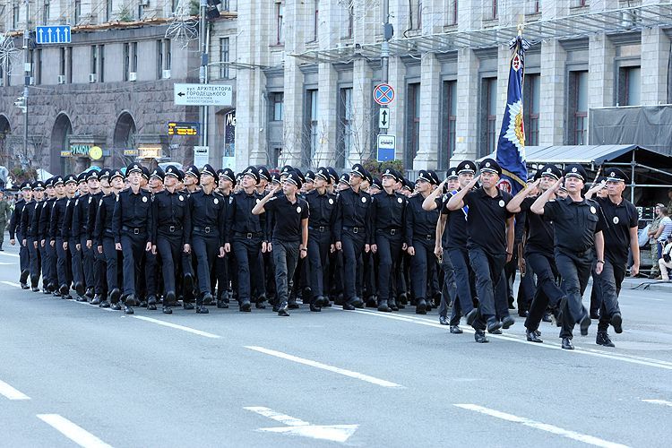 В параде ко Дню Независимости впервые за девять лет примут участие представители ГСЧС