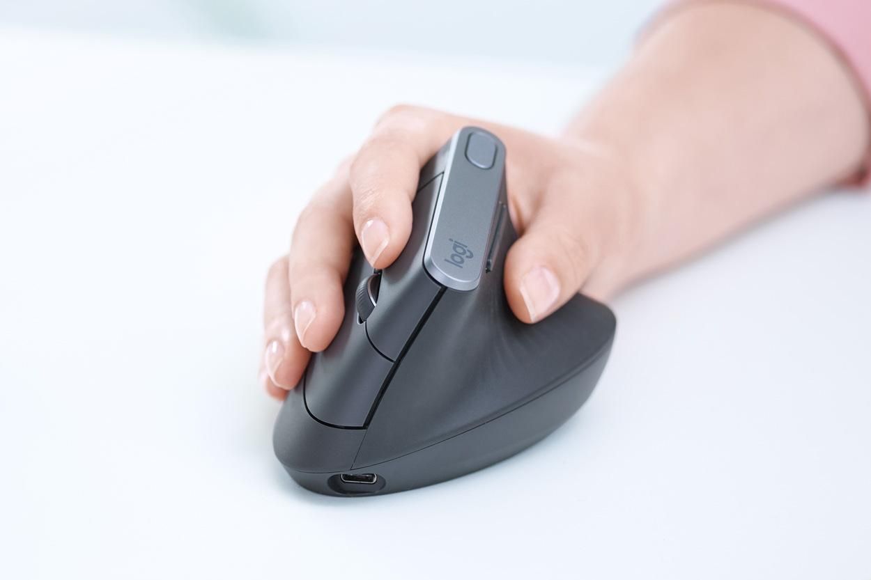 Logitech MX Vertical - огляд і ціна вертикальної мишки Logitech MX Vertical - огляд і ціна вертикальної мишки