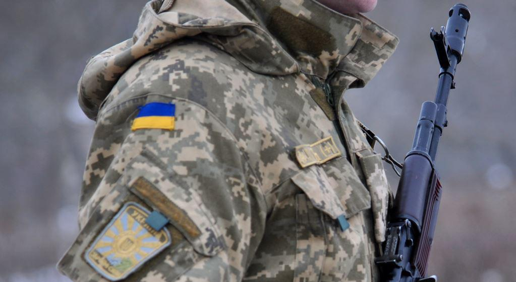 Сколько военных приняли участие в боевых действиях на Донбассе: Порошенко назвал количество