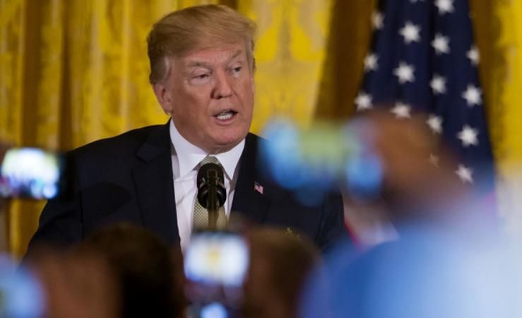 Трамп прокомментировал решение суда по делу Манафорта Трамп прокомментировал решение суда по делу Манафорта