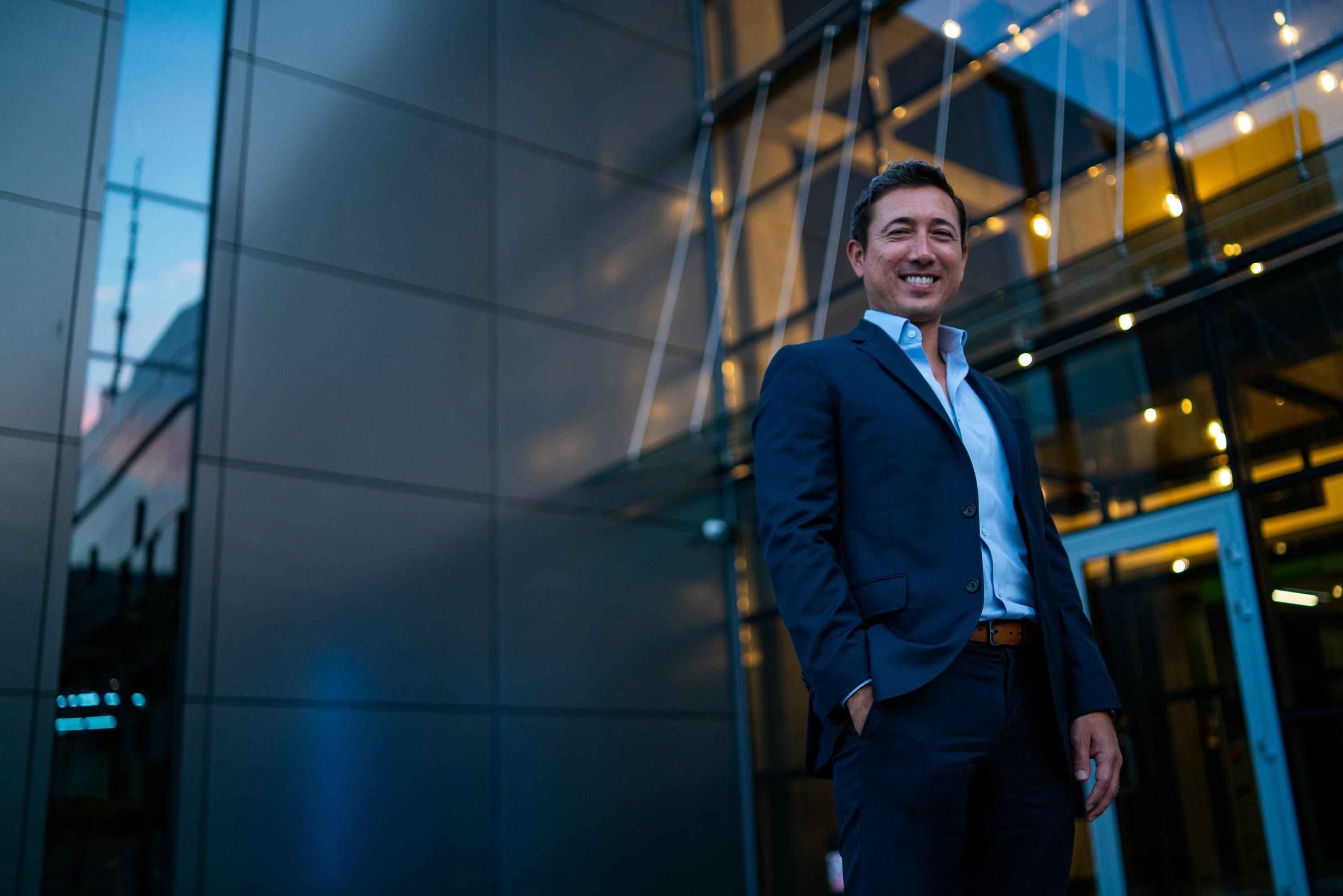 Як українські ІТ-фахівці можуть заробляти 800 тисяч доларів: інтерв'ю з Енді Трібою Як українські ІТ-фахівці можуть заробляти 800 тисяч доларів: інтерв'ю з Енді Трібою