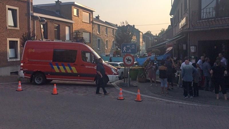 Неизвестный зарезал несколько человек в ресторане в Бельгии Неизвестный зарезал несколько человек в ресторане в Бельгии