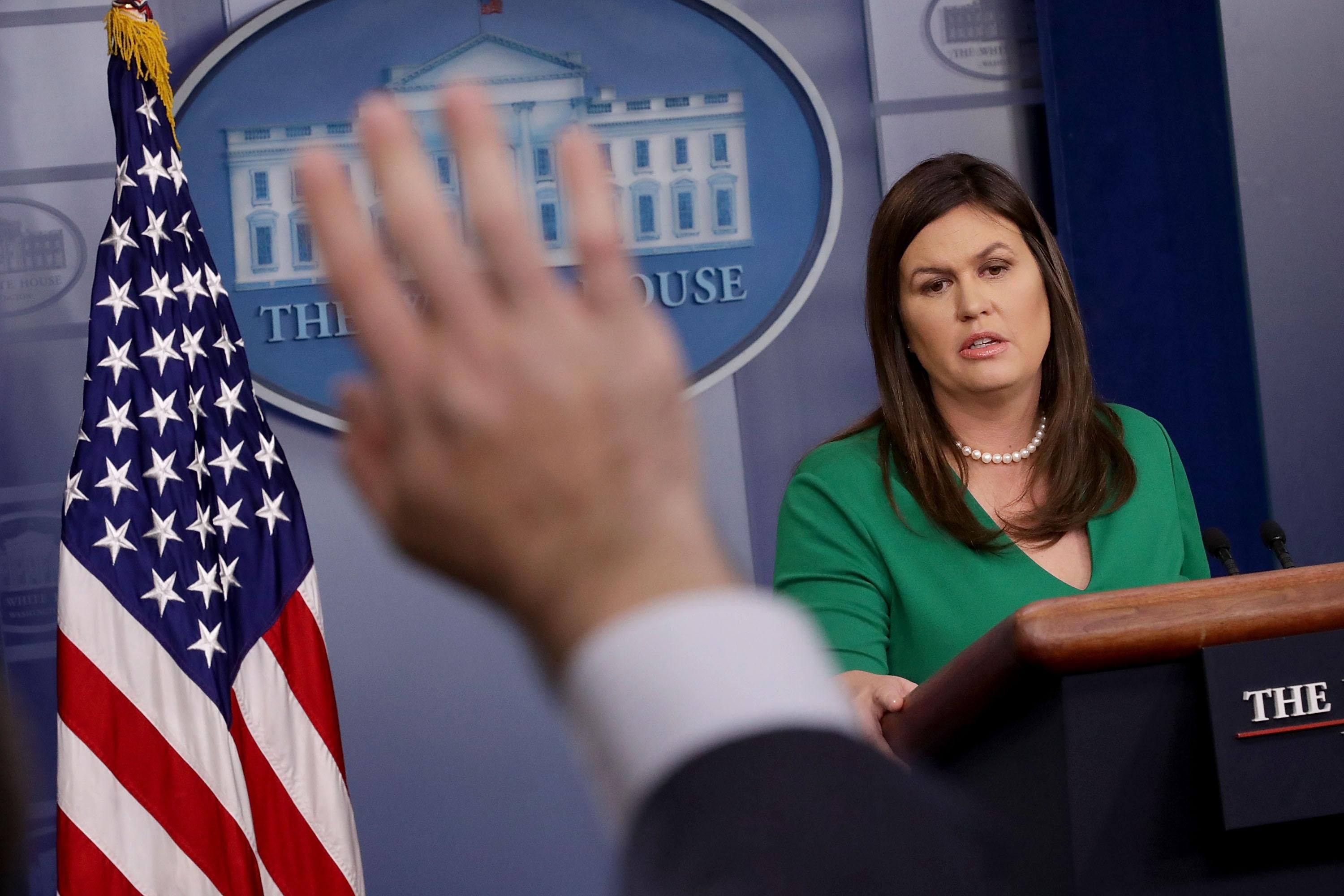 У Білому домі вкотре відхрестились від причетності Трампа до справи Манафорта У Білому домі вкотре відхрестились від причетності Трампа до справи Манафорта