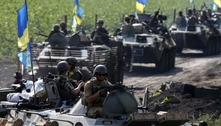 На Донбассе прошли тяжелые бои: 4 военных погибли На Донбассе прошли тяжелые бои: 4 военных погибли