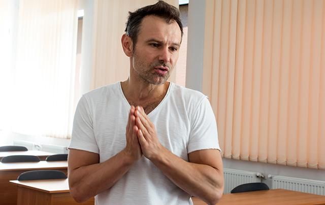 Новая песня Вакарчука намекает, что он подтвердит слухи о намерении стать президентом, – СМИ Новая песня Вакарчука намекает, что он подтвердит слухи о намерении стать президентом, – СМИ