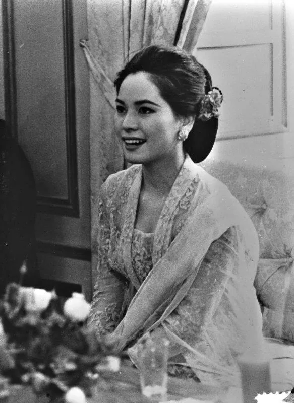 ратна сарі ратна сарі