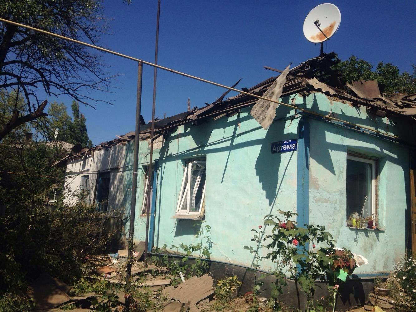 Боевики "поздравляют" с Днем Независимости: на Луганщине от обстрелов погиб мирный житель Боевики "поздравляют" с Днем Независимости: на Луганщине от обстрелов погиб мирный житель