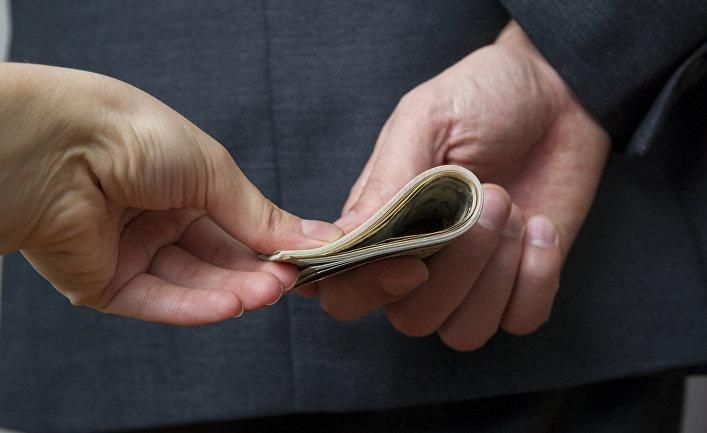 Коррупционный скандал в Microsoft: чиновникам платили "откаты" за покупку Word и Excel Коррупционный скандал в Microsoft: чиновникам платили "откаты" за покупку Word и Excel