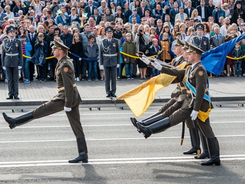 "Слава Украине" – "Героям слава" и впечатления украинцев от парада ко Дню Независимости: видео