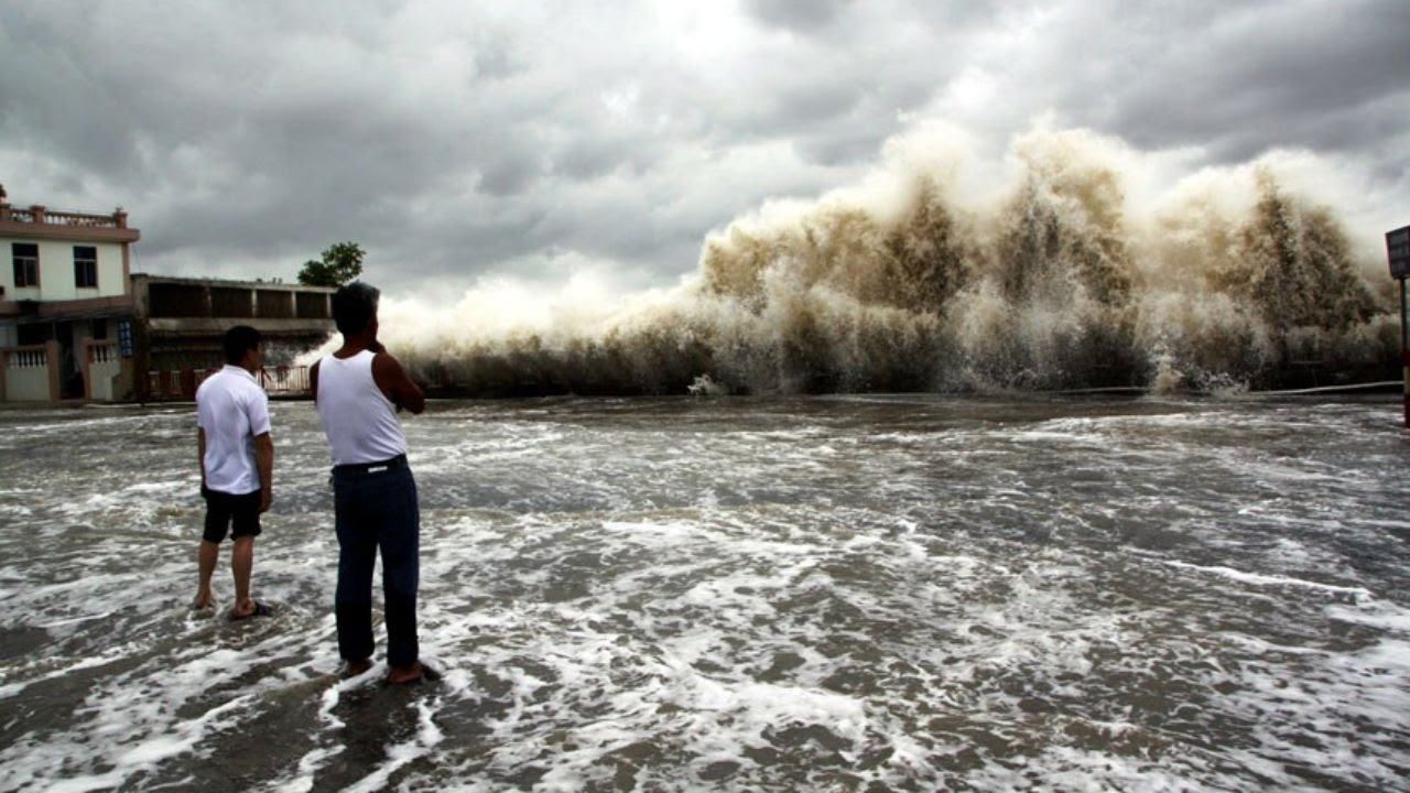 У Китаї через черговий тайфун евакуювали більше 3 тисяч людей У Китаї через черговий тайфун евакуювали більше 3 тисяч людей