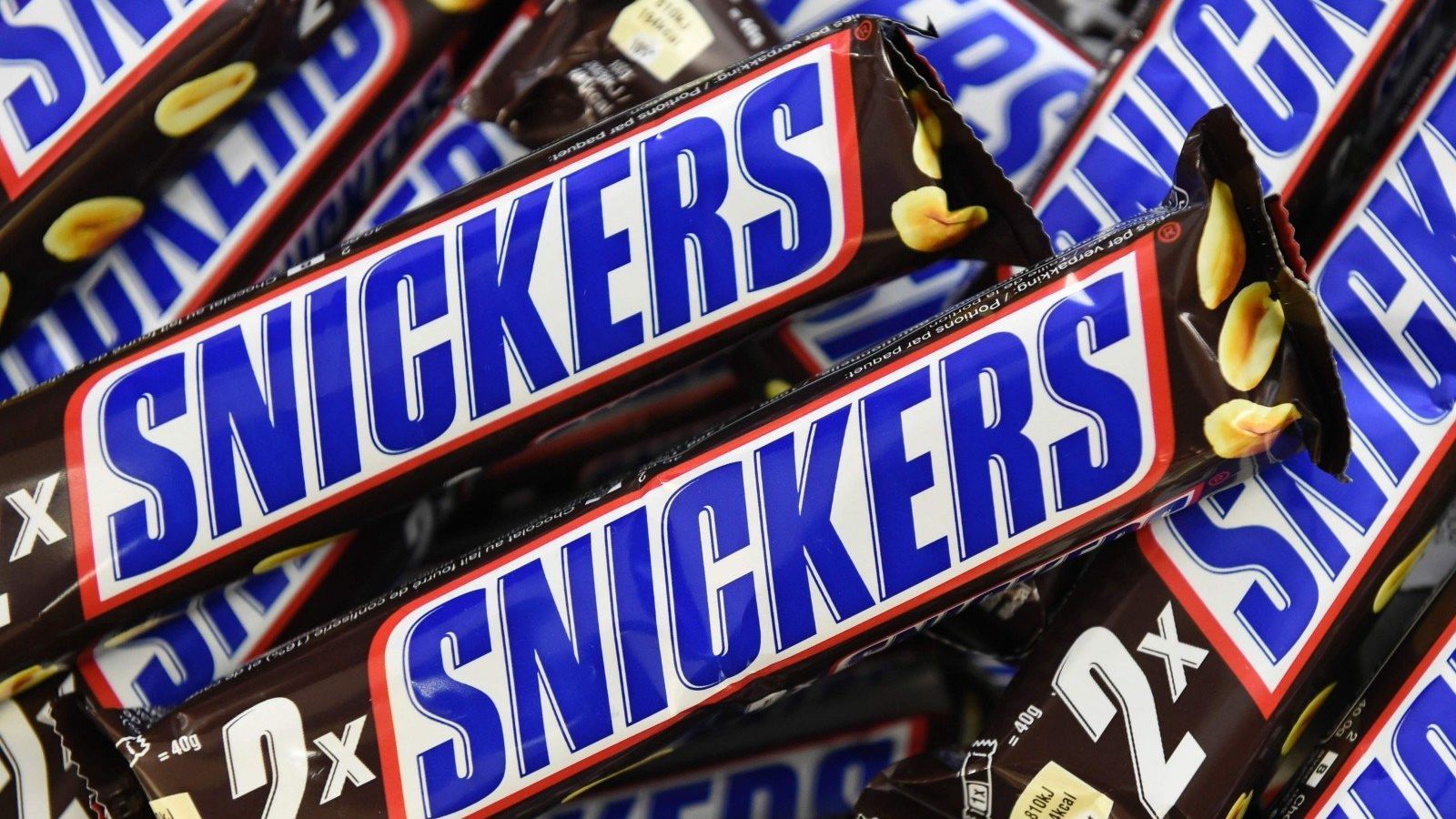 В РФ на замену "Сникерса" придет батончик "Армия России" В РФ на замену "Сникерса" придет батончик "Армия России"