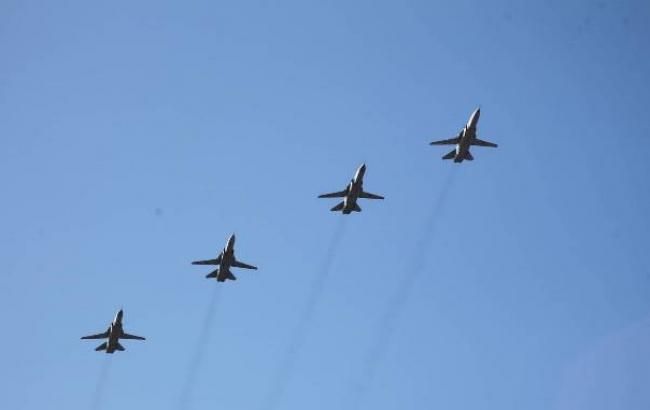 "Авиационная держава": Порошенко и Гройсман поздравили украинских покорителей неба "Авиационная держава": Порошенко и Гройсман поздравили украинских покорителей неба