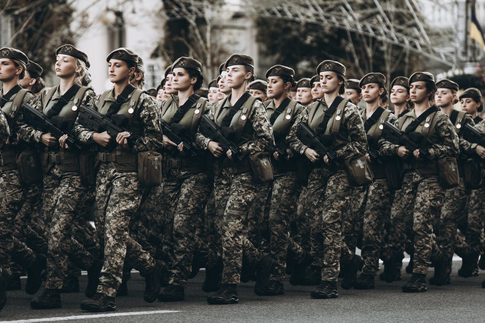 Скільки жінок служить у лавах ЗСУ: відома кількість