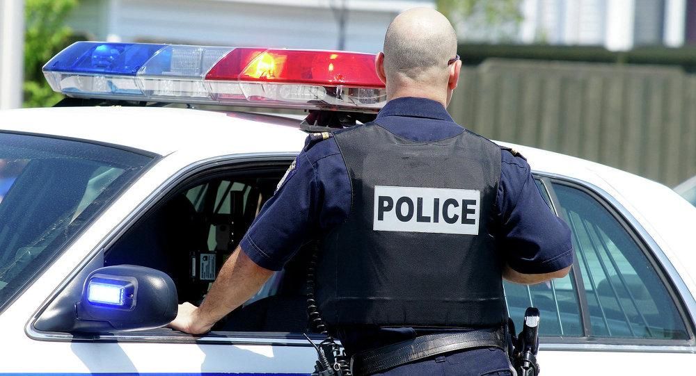 В США устроили стрельбу возле школы: погиб подросток В США устроили стрельбу возле школы: погиб подросток