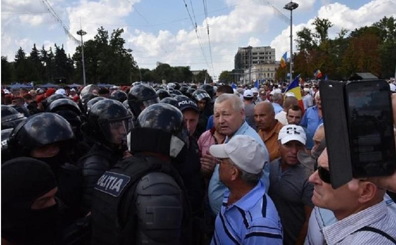 В Молдове прошли многотысячные протесты