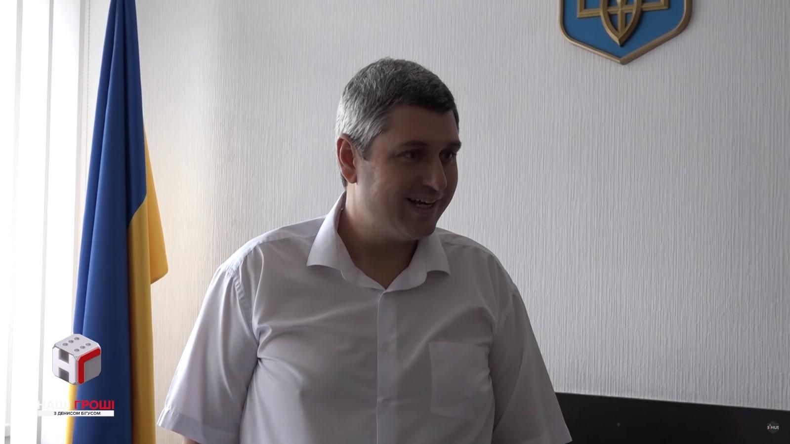 "У мене тільки ВАЗ": проти прокурора, який все майно записав на маму, відкрили провадження "У мене тільки ВАЗ": проти прокурора, який все майно записав на маму, відкрили провадження