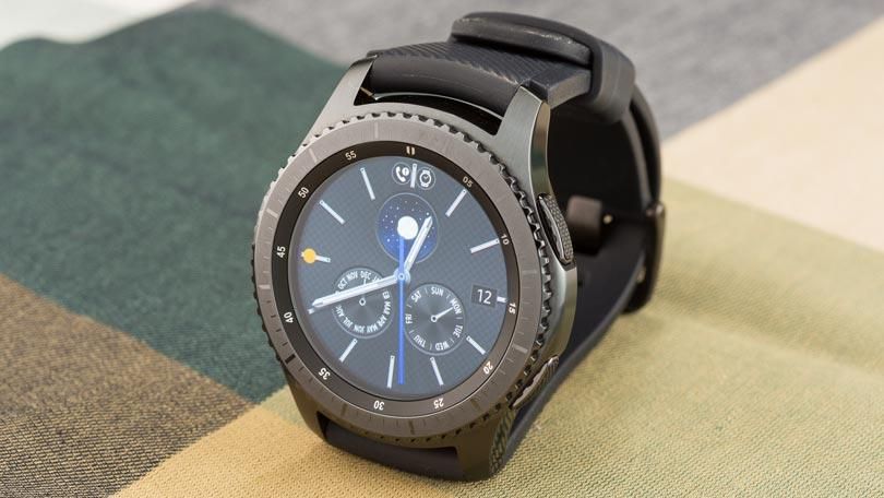 Розумний годинник Samsung Gear S3 рекордно подешевшав Розумний годинник Samsung Gear S3 рекордно подешевшав