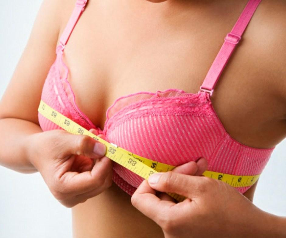 В России маленькую женскую грудь назвали физическим недостатком