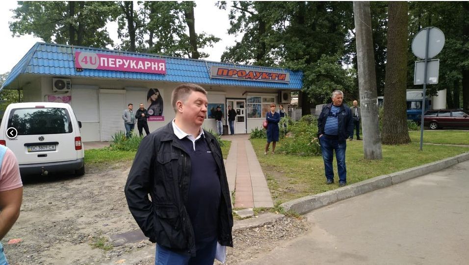 Скандального директора бронетанкового завода не пустили на работу: детали Скандального директора бронетанкового завода не пустили на работу: детали