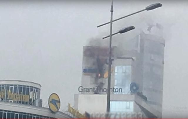 Пожар в бизнес-центре в Киеве потушили: стало известно, что именно горело