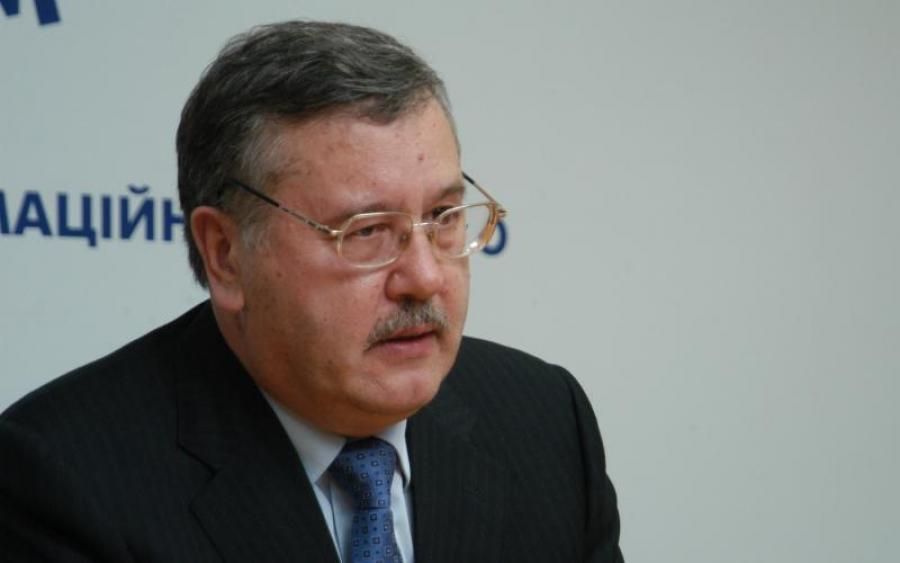 Гриценко утверждает, что получил тыкву от Наливайченко в Днепре