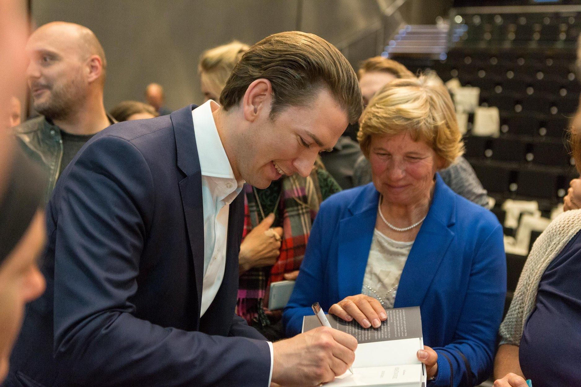 До Києва їде австрійський канцлер До Києва їде австрійський канцлер