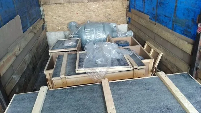 СБУ затримала вантажівку з товарами, яка мала виїхати до Росії