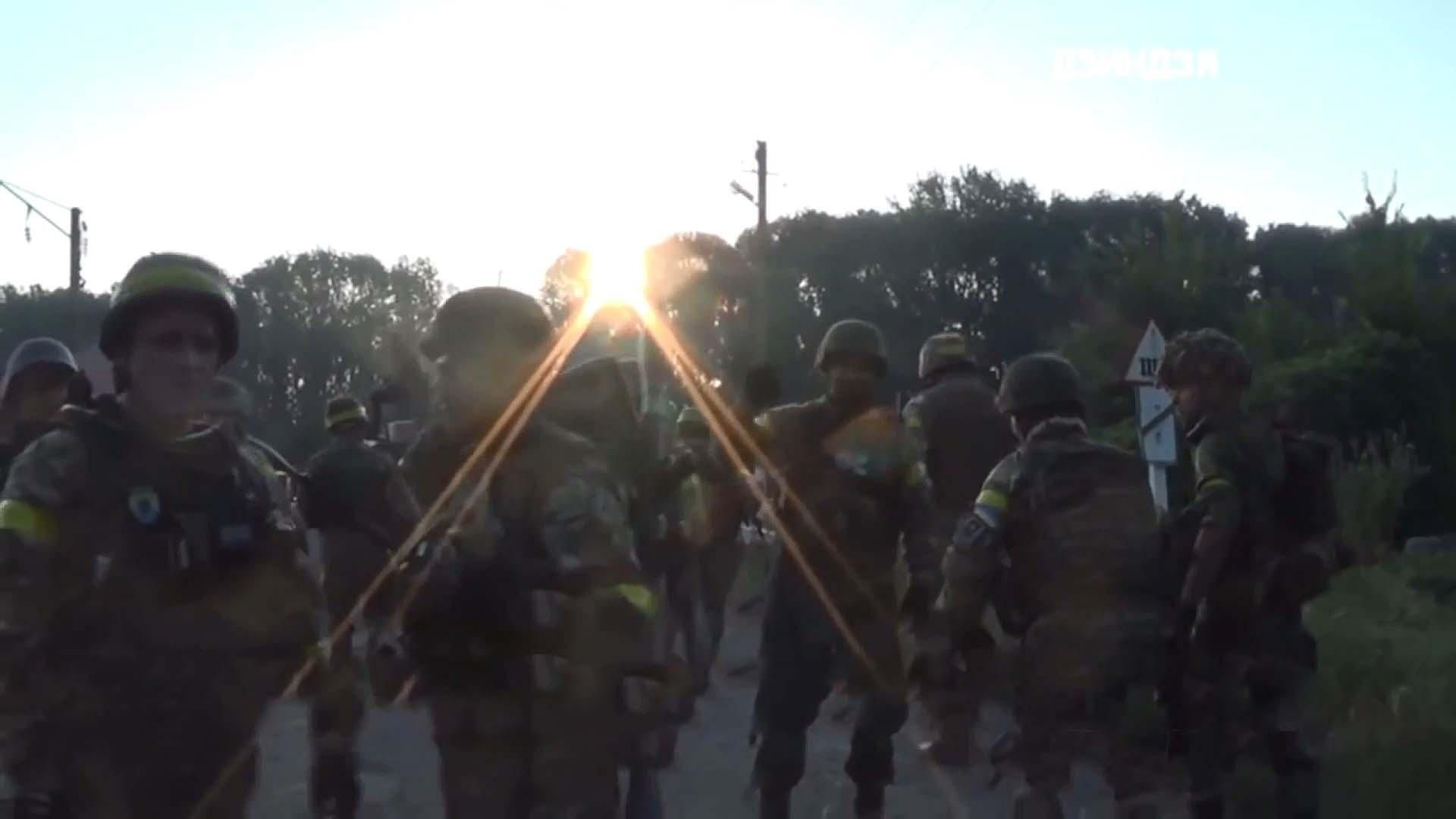 Іловайська трагедія: спогади бійців, яким чудом вдалось врятуватися Іловайська трагедія: спогади бійців, яким чудом вдалось врятуватися