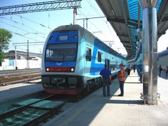 "Укрзалізниця" відкрила продаж квитків на "поїзд чотирьох столиць": ціни