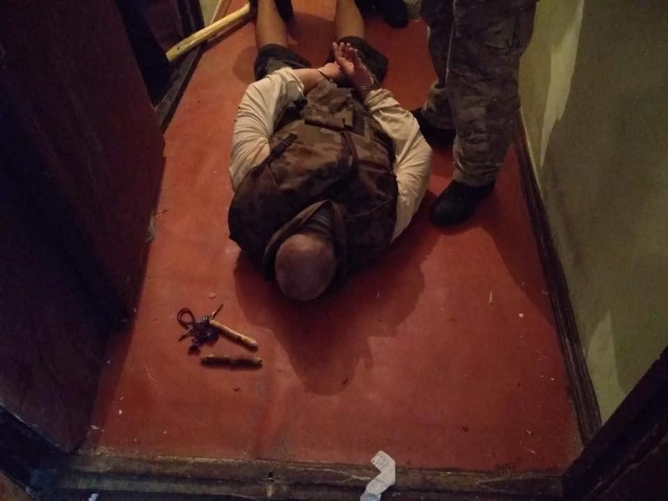 Чоловік має психічні розлади: стали відомі подробиці батьківського полону в Києві Чоловік має психічні розлади: стали відомі подробиці батьківського полону в Києві