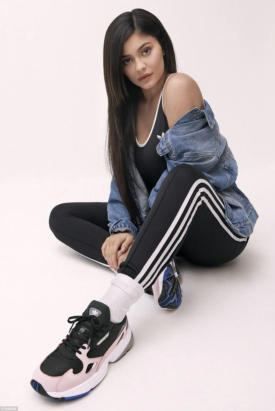 Кайлі Дженнер / Adidas