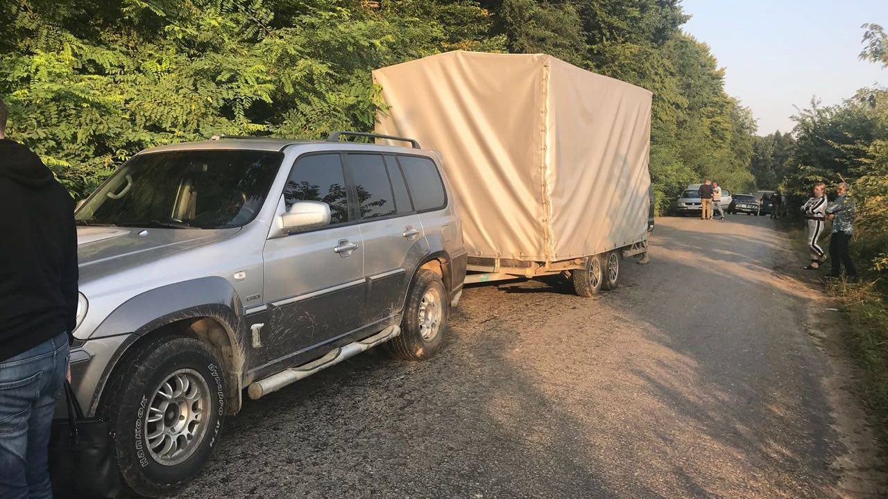 На Львовщине задержали злоумышленников с "контрабандой на крыльях" На Львовщине задержали злоумышленников с "контрабандой на крыльях"