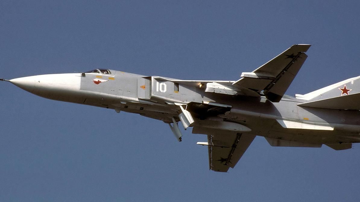 Російський бомбардувальник здійснив підозрілий політ в окупованому Криму 